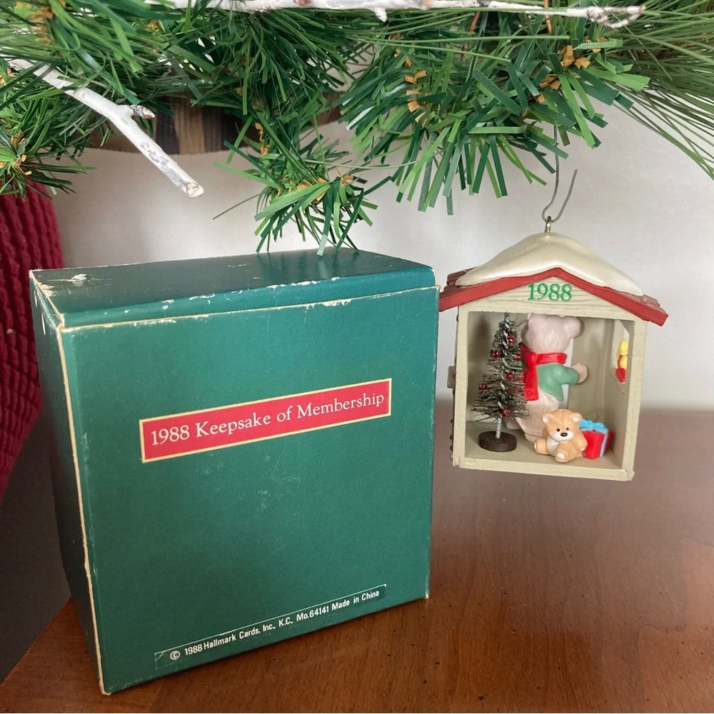 Hallmark christmas ornament